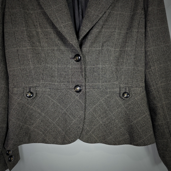 Antonio Melani Women's BlazerJacket. - Picture 12 of 12